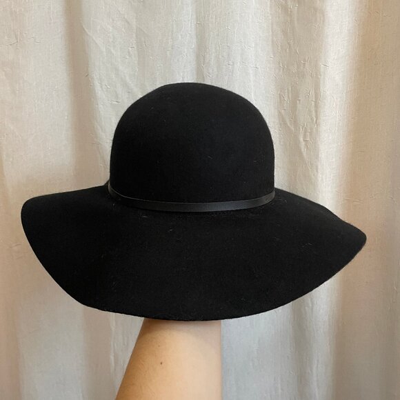 Black Felt Wide Brim Hat - Picture 2 of 5